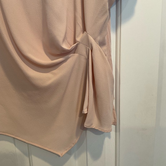 Vince Camuto Blush Short Sleeve Blouse with Sash Like Accent - Picture 3 of 5